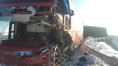 Абай облысында жолаушылар автобусы мен "КамАЗ" соқтығысып, бір адам қаза тапты