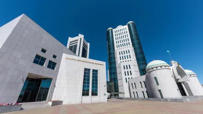 Қазақстанда бір палаталы Парламент жөнінде түпкілікті шешім қашан қабылданады, сурет - Zakon.kz жаңалық 24.12.2025 18:00