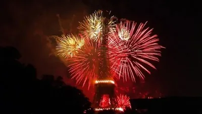 Отшашу, Париж, Эйфель мұнарасы, жаппай ұстау, сурет - Zakon.kz жаңалық 28.12.2025 14:51