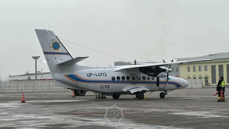 Бала мен ана ТЖМ ұшағымен Қызылордадан шұғыл Алматыға жеткізілді