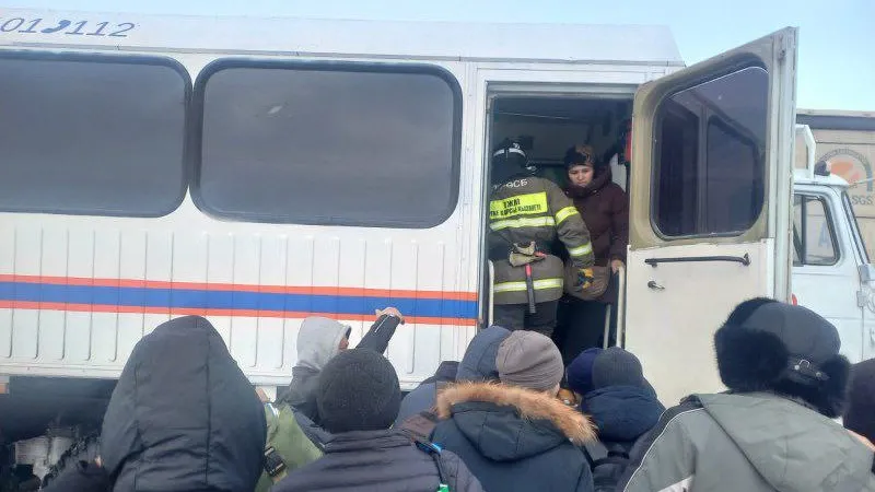 Ақтөбе облысында жолаушылар автобусы мен жүк көлігі соқтығысты