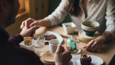 АҚШ-та тары қосылған шай ішетін америкалықтардың қатары көбейіп жатыр, сурет - Zakon.kz жаңалық 31.12.2025 12:43