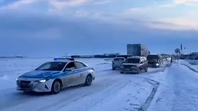 2 қаңтарда Ақтөбе облысында ауа райының күрт нашарлауына байланысты барлық автомобиль жолдары уақытша жабылды. , сурет - Zakon.kz жаңалық 03.01.2026 13:17