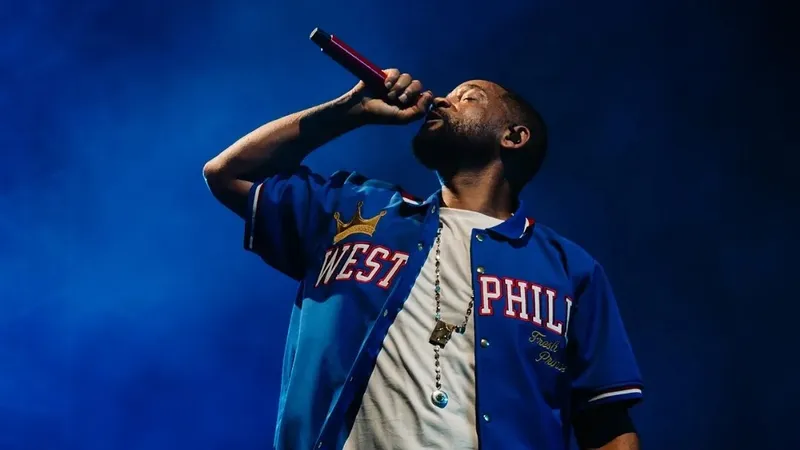 Музыкант Уилл Смитті жыныстық сипаттағы қысым көрсетті деп айыптады