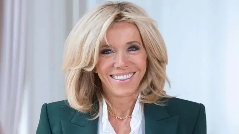 Еркекке теліген: Париж соты Францияның бірінші ханымын қорлау ісіне қатысты үкім шығарды