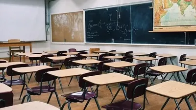 Мектеп, Жетісу облысы, Көксу ауданы, директор, мұғалімдер, шағым, лудоман, сурет - Zakon.kz жаңалық 06.01.2026 21:41