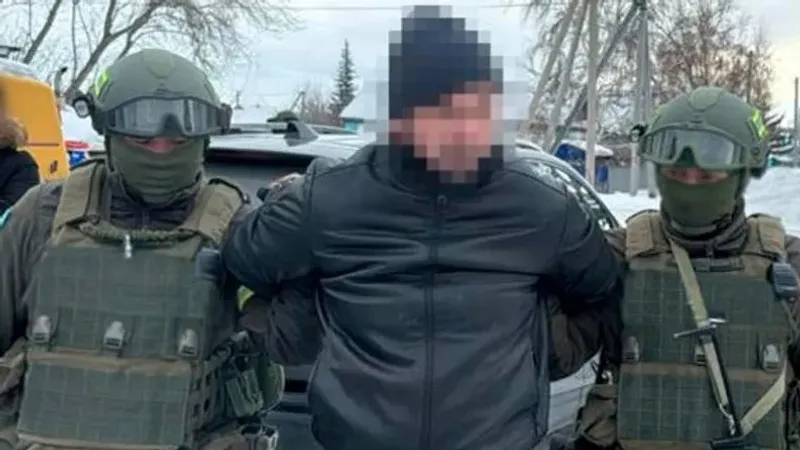 ҰҚК Қазақстан бойынша 20 қылмыстық топтың жолын кесті: ондаған адам ұсталды, қару-жарақ тәркіленді