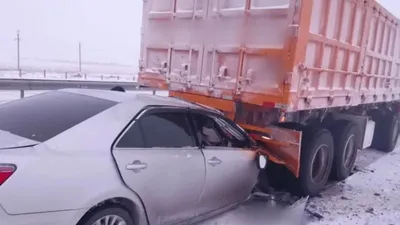 Жол апаты, Павлодар облысы, Құлакөл ауылы, Toyota Camry, Shacman, қайғылы оқиға, сурет - Zakon.kz жаңалық 12.01.2026 19:54