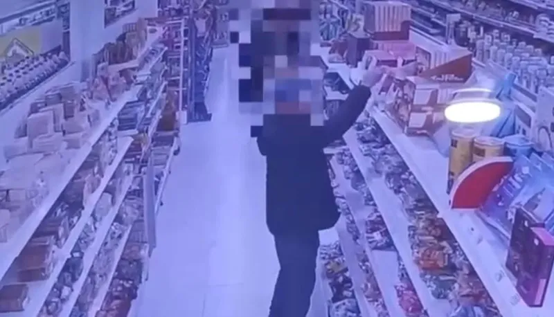 Жетісу облысында ер адам дүкеннен бірнеше қорап шоколад ұрлаған