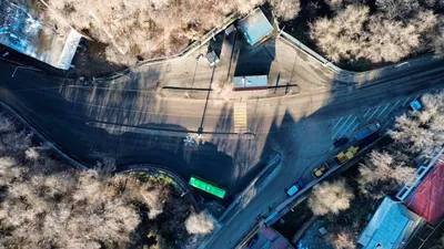 Алматыда қоғамдық көлік жүргізушілері үшін қолайлы еңбек жағдайын жасауға бағытталған жүйелі жұмыс жалғасып келеді. Қалада 20 тоқтау-бұрылу алаңын (ТБА) салу жоспарланып отыр. , сурет - Zakon.kz жаңалық 16.01.2026 09:26