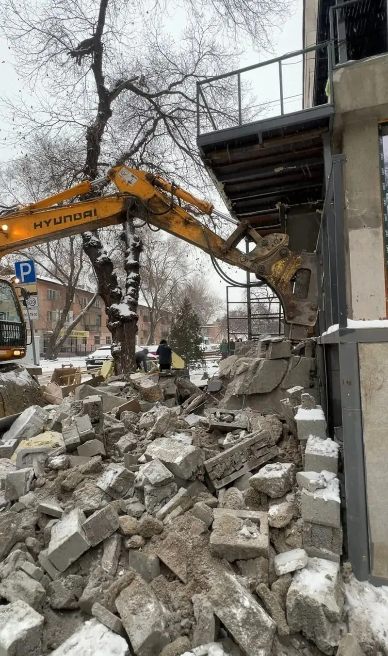 Сүру, заңсыз нысан, Алматы, сурет - Zakon.kz жаңалық 19.01.2026 17:58