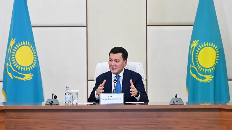 Қарин республикалық этномәдени бірлестіктердің басшыларымен кездесу өткізді