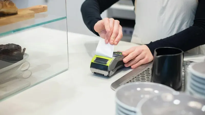 Касса және чек шығару: Қазақстанда фискалдау тәсілдері қандай өзгеріске ұшырады
