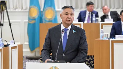 Азат Перуашев, Ақ жол, Конституциялық реформа, комиссия, банктік құпия , сурет - Zakon.kz жаңалық 24.01.2026 18:56