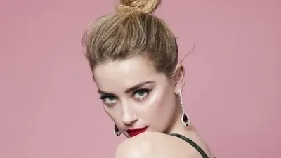 Джонни Депптің экс-жұбайы Эмбер Херд ажырасқаннан кейін Голливудтағы мансабы қалай күйрегенін айтып берді, сурет - Zakon.kz жаңалық 26.01.2026 16:50