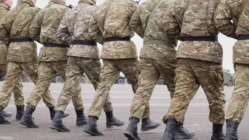 Елімізде тағы бір сарбаз көз жұмды: Бас прокурор істі жеке бақылауына алды