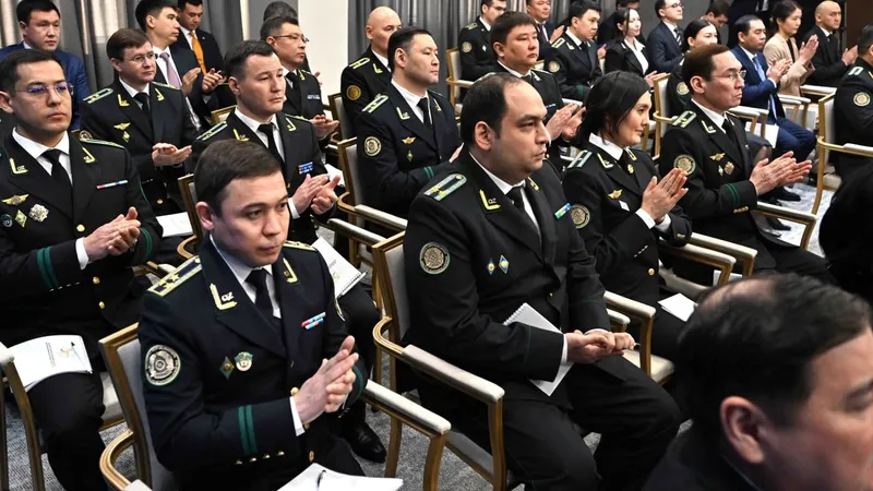 Заңсыз мүліктерді тәркілеу мен күмәнді аударымдарға бақылау: Президент ҚМА-ға жаңа тапсырмалар жүктеді