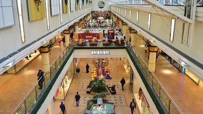 Ақтаудағы сауда орталығында жасөспірімдер қызды аяусыз соққыға жыққан, сурет - Zakon.kz жаңалық 28.01.2026 19:00