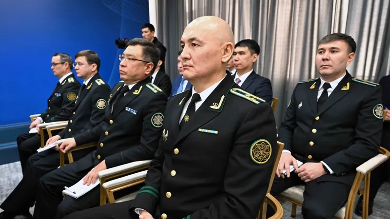 Президент: Қаржылық мониторинг қызметінде адалдық – басты талап