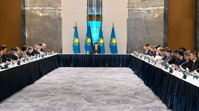 Премьер-министр Олжас Бектенов ҚР Президенті жанындағы Шетелдік инвесторлар кеңесінің аралық отырысын өткізді., сурет - Zakon.kz жаңалық 29.01.2026 16:17