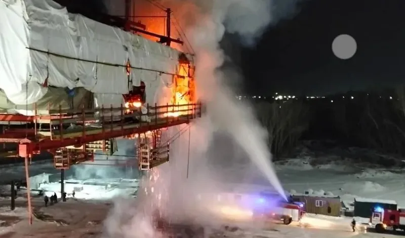 Павлодарда Ертіс үстінен салынып жатқан көпірде өрт шықты