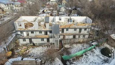 Сүру, заңсыз нысан, Алматы, үш қабатты тұрғын үй, жоғарғы қабаты, сурет - Zakon.kz жаңалық 02.02.2026 18:10