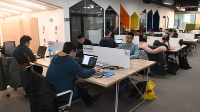 Алматы қаласының Өңірлік коммуникациялар қызметінде "Алматыны цифрландыру: 2026 жылға арналған жаңа жобалар мен бастамалар және өткен жылдың қорытындылары" тақырыбында баспасөз конференциясы өтті., сурет - Zakon.kz жаңалық 06.02.2026 15:53