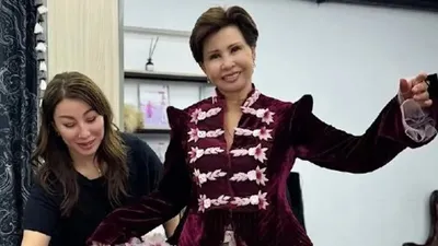 Аида Кауменова Роза Рымбаеваның концерттік көйлегіне қатысты "құпиямен" бөлісті , сурет - Zakon.kz жаңалық 10.02.2026 16:13