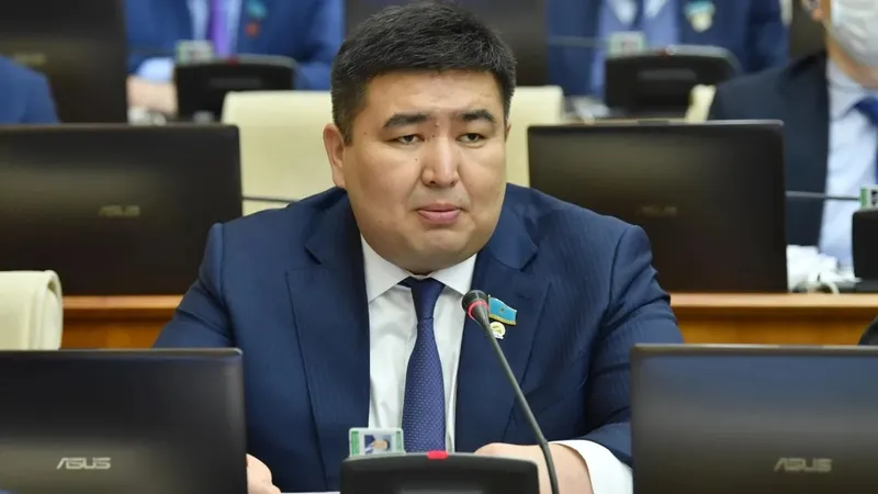 Елнұр Бейсенбаев Мәжіліс депутаты қызметінен босатылды
