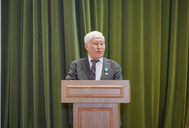 Асқар Жұмаділдаев, Алматы, кездесу, жаңа Конституция, жоба, сурет - Zakon.kz жаңалық 13.02.2026 19:06