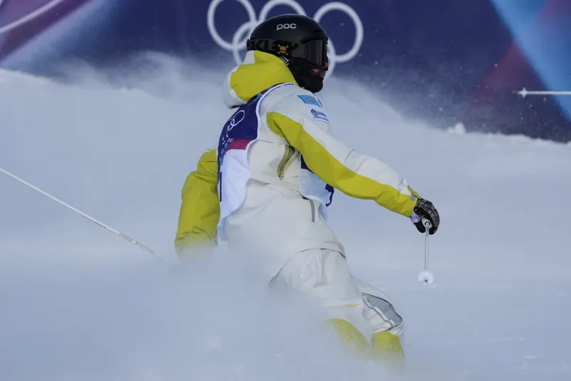 Фристайл-могул: Павел Колмаков Олимпиада-2026-да 1/8 финалға дейін жетті