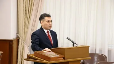 Еңбек және халықты әлеуметтік қорғау министрі Аскарбек Ертаев 2026 жылғы 17 ақпанда Үкімет отырысында халық пен Президентке адал қызмет етуге ант берді, деп хабарлайды Zakon.kz тілшісі., сурет - Zakon.kz жаңалық 17.02.2026 11:14