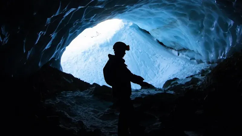 Түркияда көмір шахтасы опырылып түсті