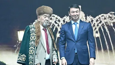 Алматы қаласында Республика Сарайының сахнасында қазақ поэзиясының көрнекті өкілі, Қазақстанның еңбек сіңірген қайраткері Жүрсін Ерманның 75 жылдық мерейтойына арналған "Ұлытаудан – Алатауға" атты концерттік кеш өтті., сурет - Zakon.kz жаңалық 19.02.2026 09:03