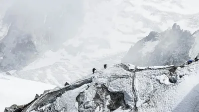 Австрияда ғашығын таудың шыңында қалдырып кеткен альпинист сот алдында жауап беруде , сурет - Zakon.kz жаңалық 19.02.2026 12:37