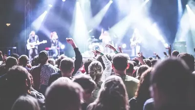 Қазақстанда мәдени-бұқаралық іс-шараларды өткізуге жаңа талаптар қойылды, сурет - Zakon.kz жаңалық 19.02.2026 11:34