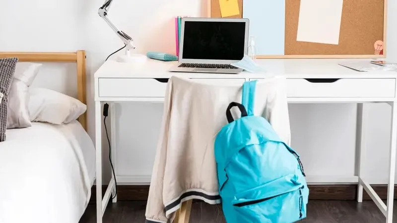 "Студенттерді қара жұмысқа жеккен". Түркістанда колледж жатақханасынан шу шықты