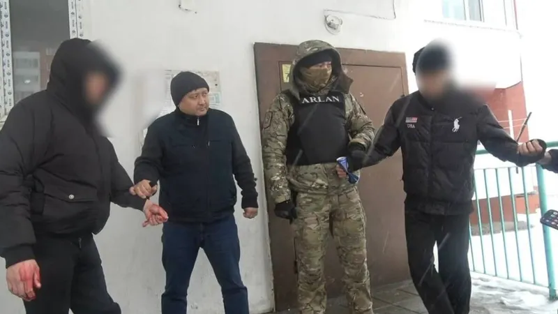 ШҚО-да психотроптық заттарды буып-түюмен айналысқан күдіктілер ұсталды