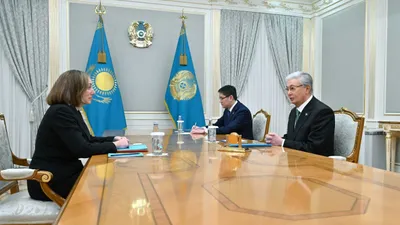 Президент қабылдауы, Ақорда, Тоқаев, АҚШ-тың Қазақстандағы елшісі, Джули Стаффт , сурет - Zakon.kz жаңалық 27.02.2026 19:02