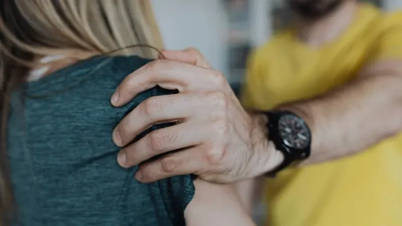 БҚО-да экс-шенді кәмелетке толмаған қызды зорлады деген күдікпен ұсталды