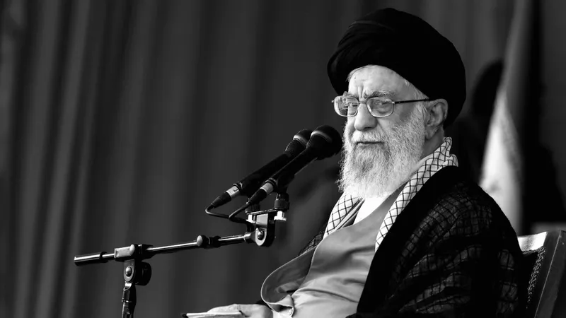 Иранның Жоғарғы көшбасшысы қаза тапты