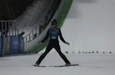 Илья Мизерных шаңғымен тұғырдан секіруден әлем чемпионатында үздік ондыққа енді, сурет - Zakon.kz жаңалық 06.03.2026 14:38