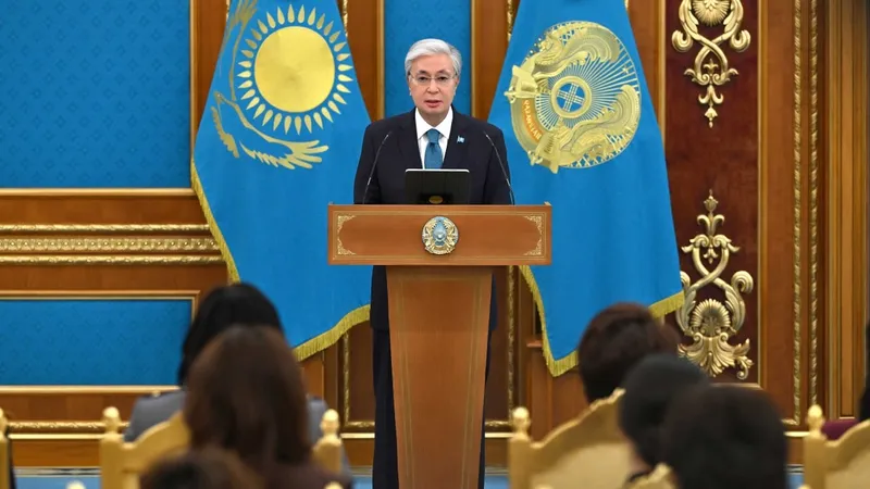 Тарихымызда Ерлік пен Елдіктің туын биік ұстаған арулар көп болған – Тоқаев