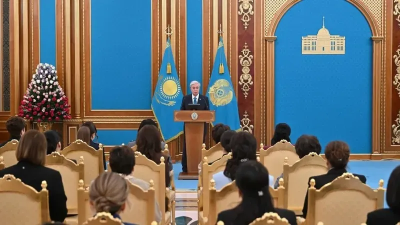 Қасым-Жомарт Тоқаев нәзік жандылар қауымын Халықаралық әйелдер күнімен құттықтады