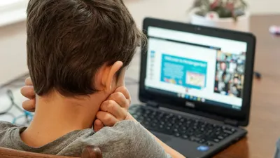 Астанада мектеп оқушылары мен колледж студенттері қашықтан оқиды, сурет - Zakon.kz жаңалық 10.03.2026 20:58