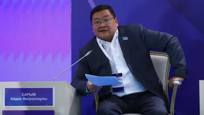 Депутат Айдос Сарым: Мемлекет басшысы – жаңа Ата Заңның бастамашысы ғана емес, негізгі авторы, сурет - Zakon.kz жаңалық 11.03.2026 16:54