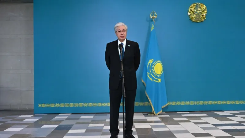 Тоқаев референдумда дауыс бергеннен кейін журналистерге арналған брифинг өткізді
