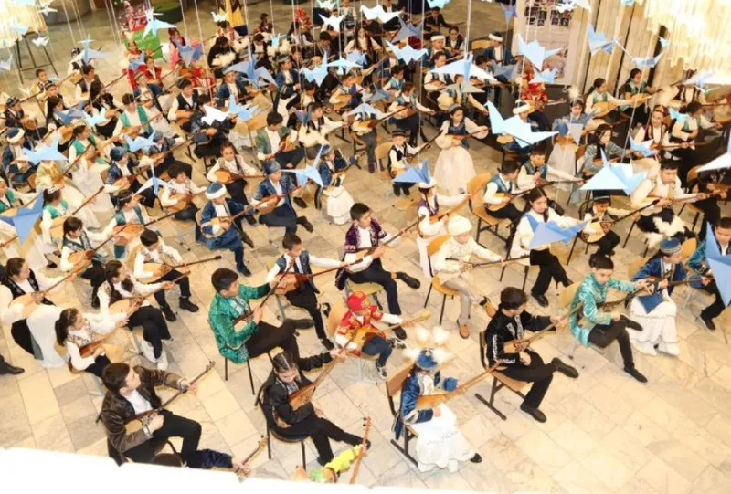 Алматыда 11 мың домбырашы бір мезетте күй орындамақ