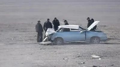 Маңғыстауда көлік жыраға түсіп кетті , сурет - Zakon.kz жаңалық 16.03.2026 09:23