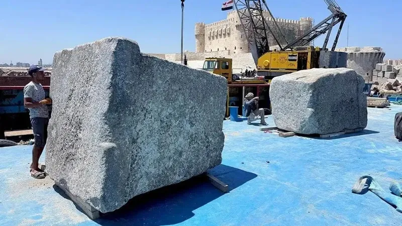 Мысырлық археологтар су астында қалған 80 тонналық шамшырақтың құпиясын ашуда